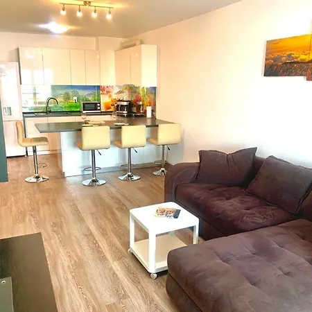 Luxury Central Platinia 3min From Untold